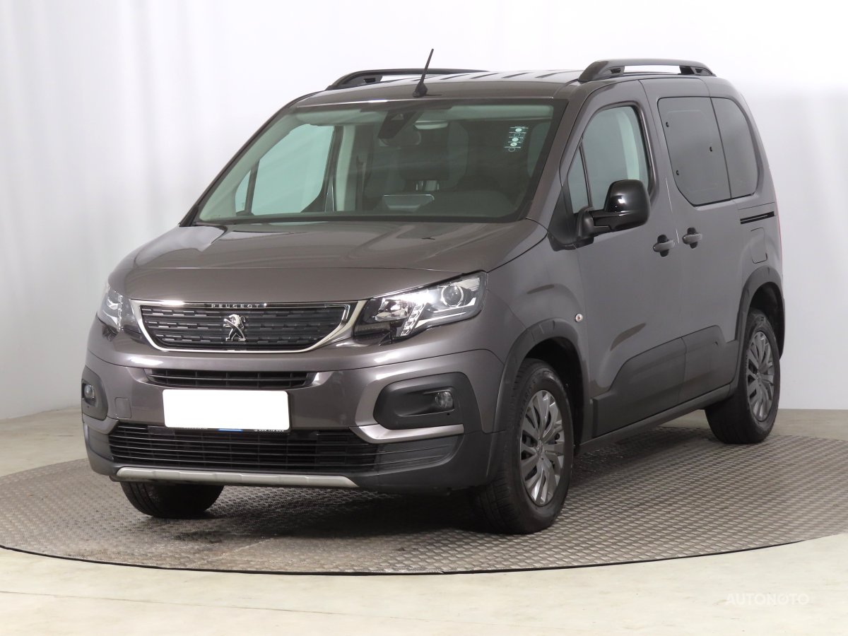 Peugeot Rifter, 2023 - pohled č. 3