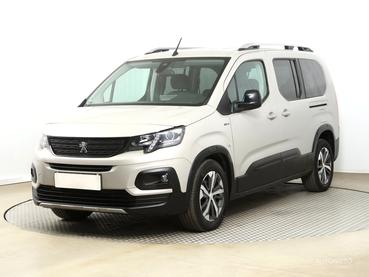 Peugeot Rifter, 2019 - pohled č. 3