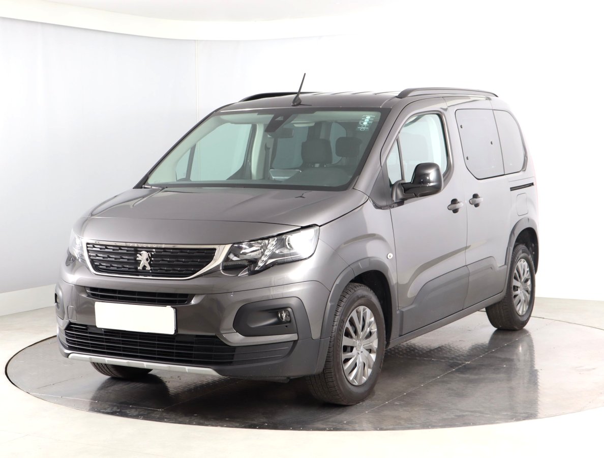 Peugeot Rifter, 2023 - pohled č. 3