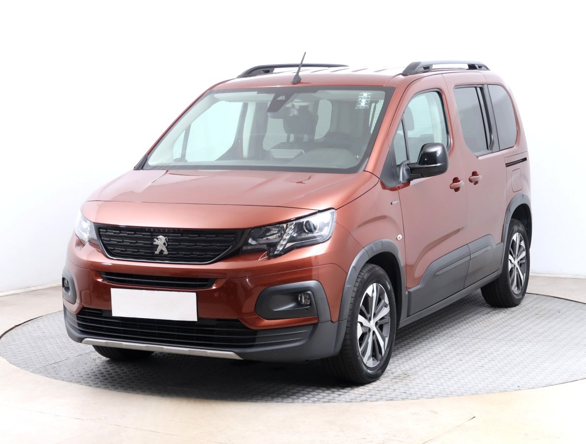 Peugeot Rifter, 2020 - pohled č. 3