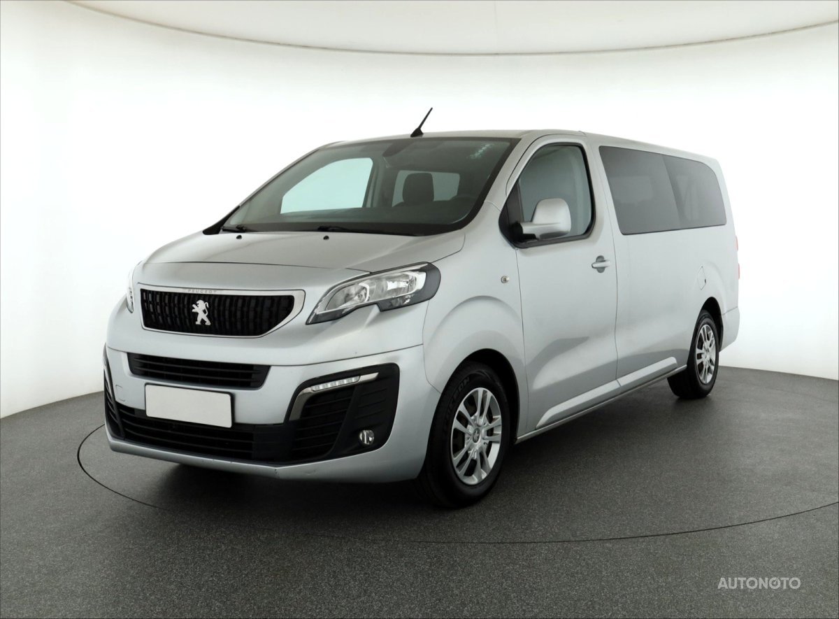 Peugeot Traveller, 2017 - pohled č. 3
