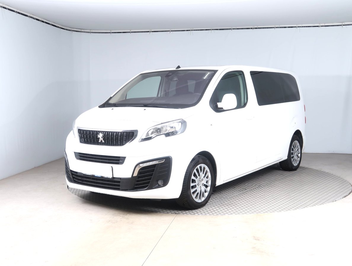 Peugeot Traveller, 2017 - pohled č. 3