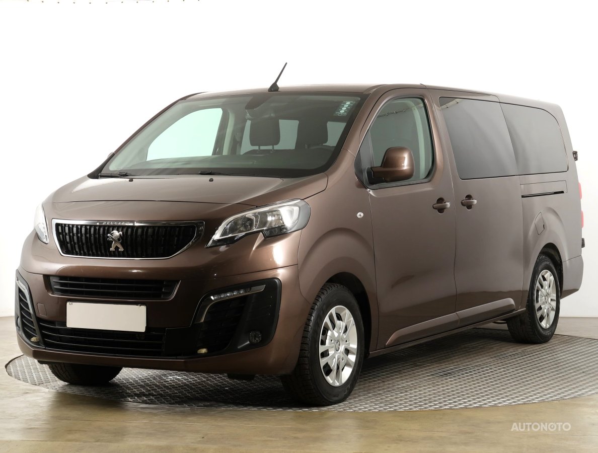Peugeot Traveller, 2019 - pohled č. 3