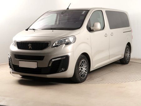 Peugeot Traveller, 2017 - pohled č. 3
