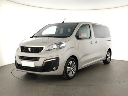 Peugeot Traveller, 2018 - pohled č. 3