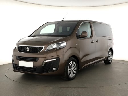 Peugeot Traveller, 2019 - pohled č. 3