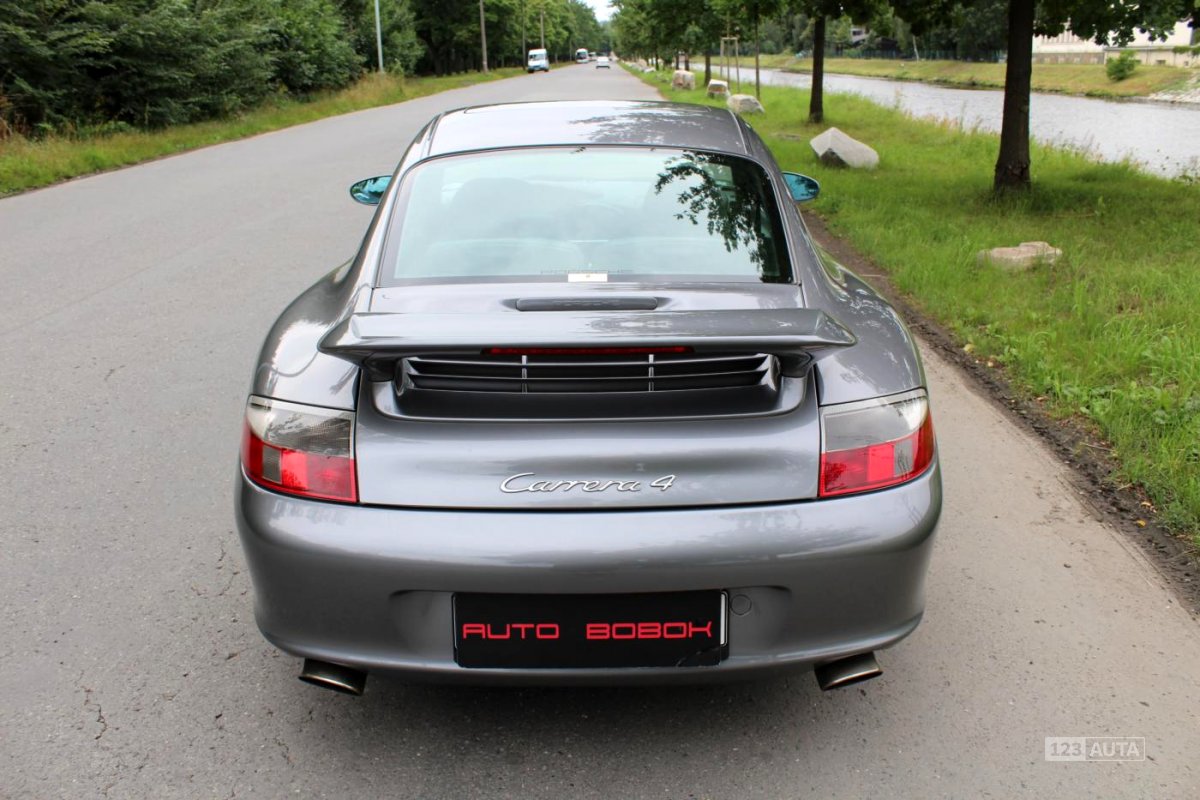 Porsche 911, 2002 - pohled č. 8