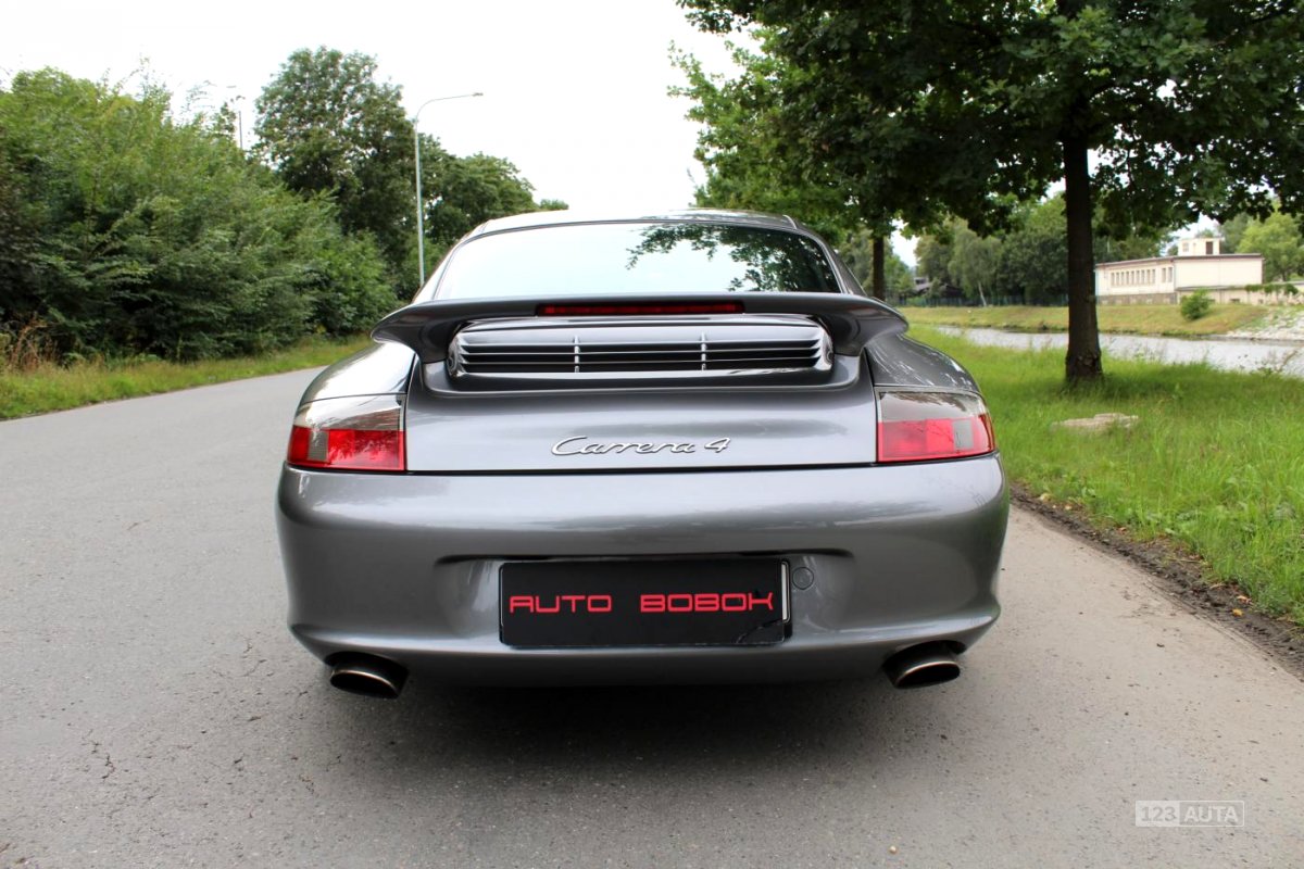 Porsche 911, 2002 - pohled č. 9