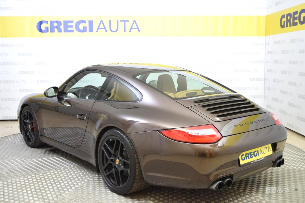 Porsche 911, 2008 - pohled č. 6