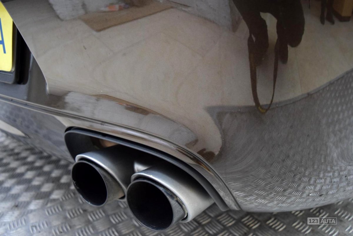 Porsche 911, 2008 - pohled č. 8