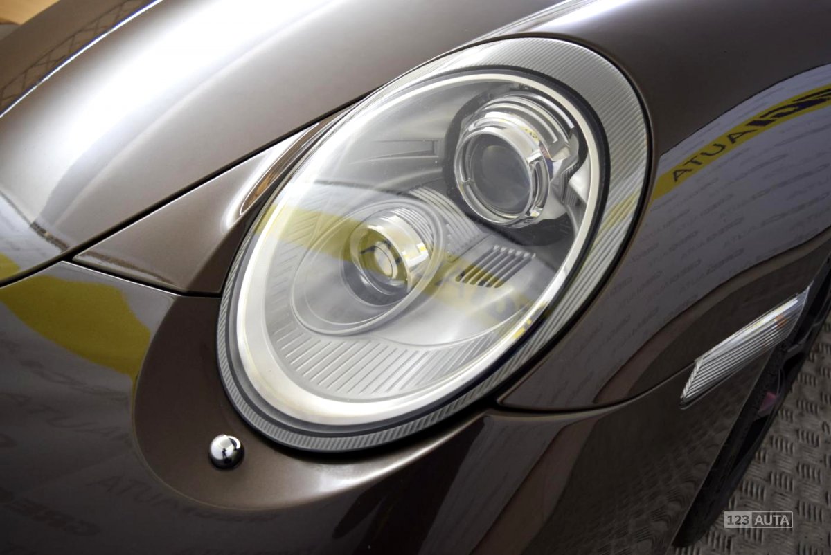 Porsche 911, 2008 - pohled č. 9