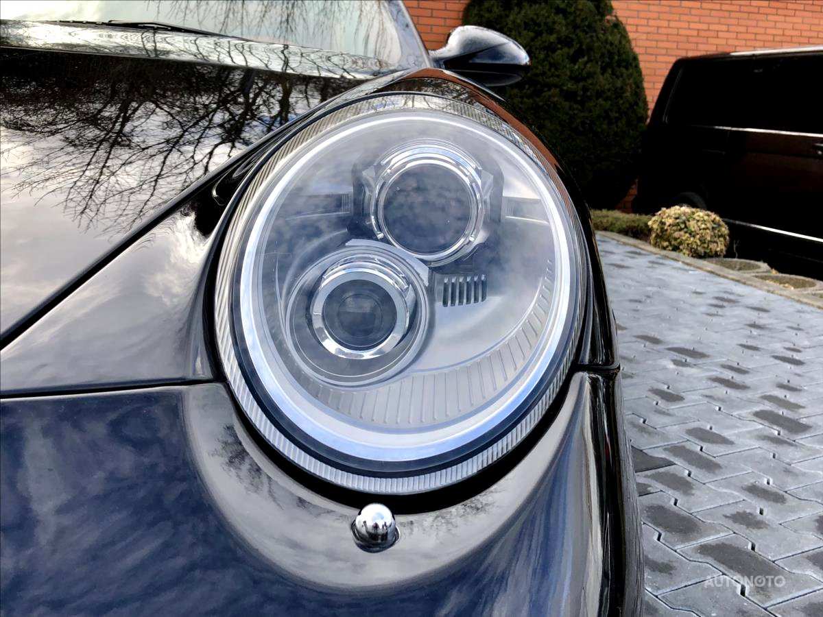 Porsche 911, 2010 - pohled č. 8