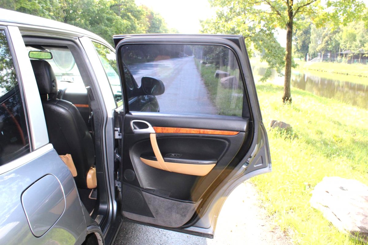 Porsche Cayenne, 2003 - pohled č. 11