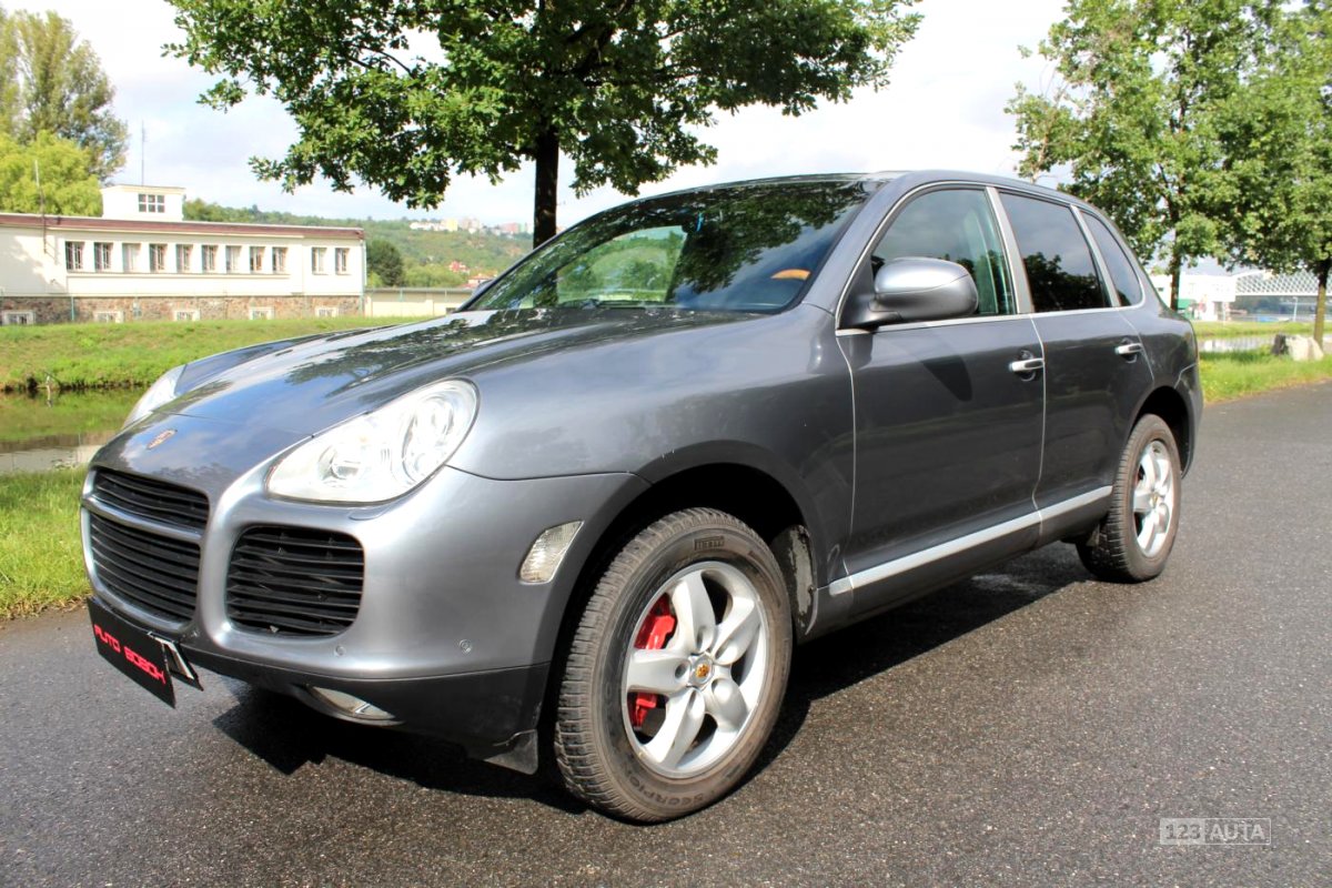 Porsche Cayenne, 2003 - pohled č. 2
