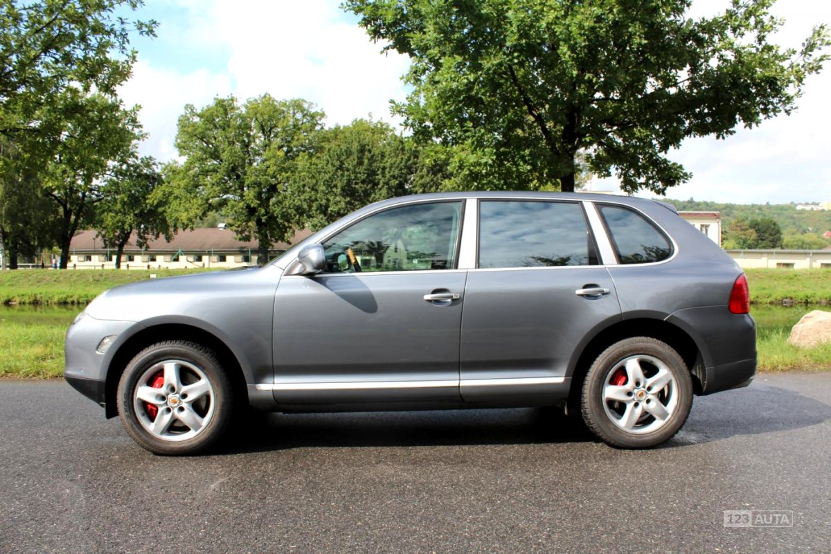 Porsche Cayenne, 2003 - pohled č. 3