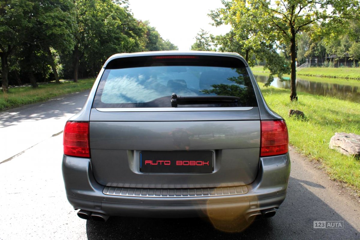 Porsche Cayenne, 2003 - pohled č. 5