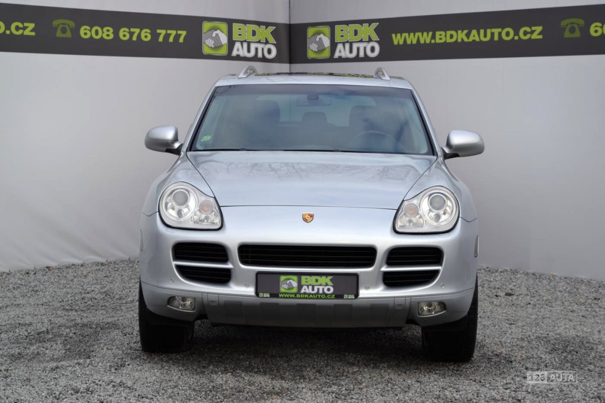 Porsche Cayenne, 2006 - pohled č. 2