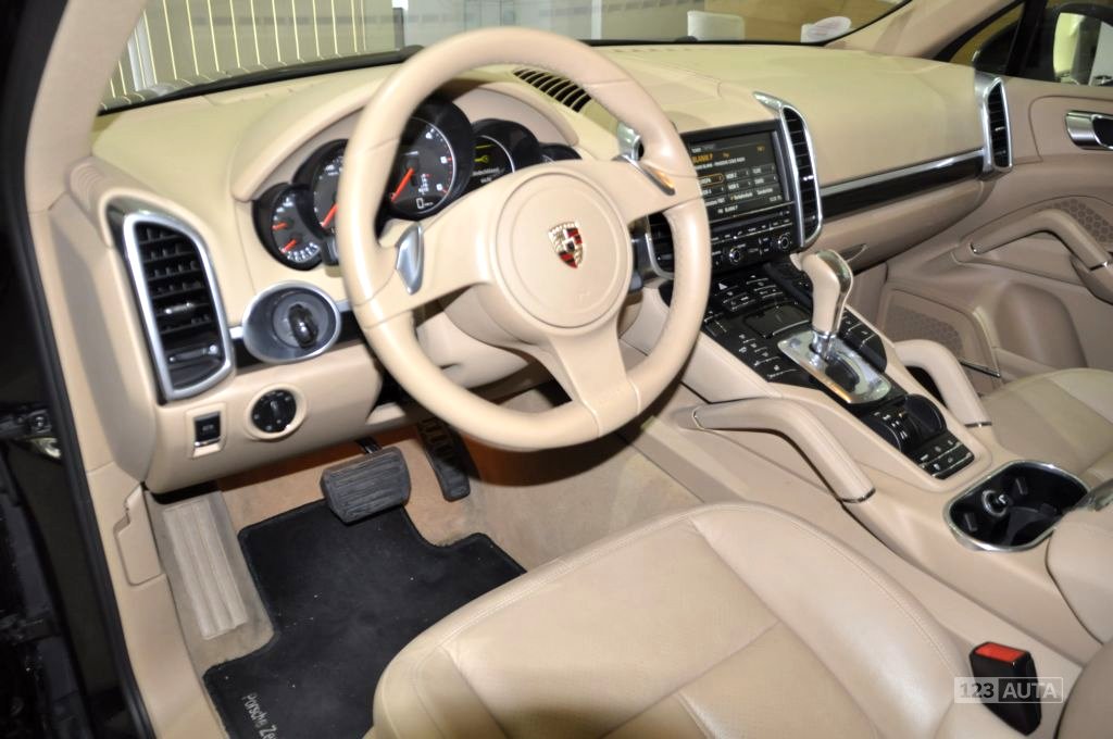 Porsche Cayenne, 2012 - pohled č. 4