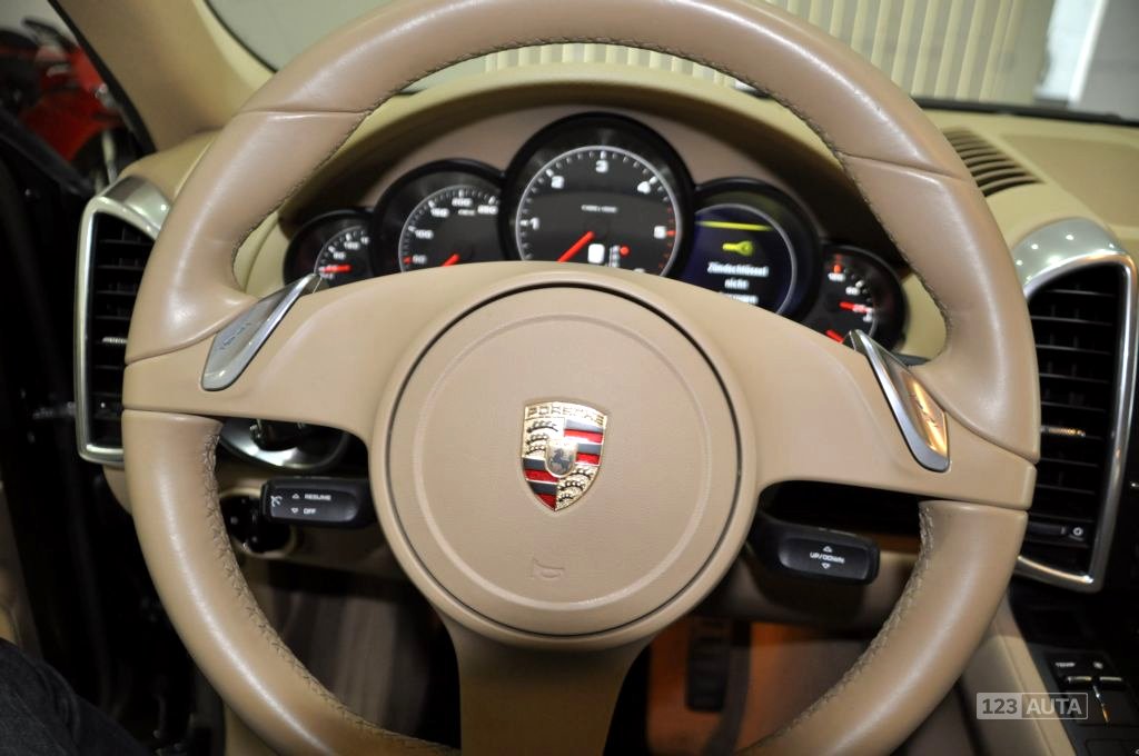 Porsche Cayenne, 2012 - pohled č. 6