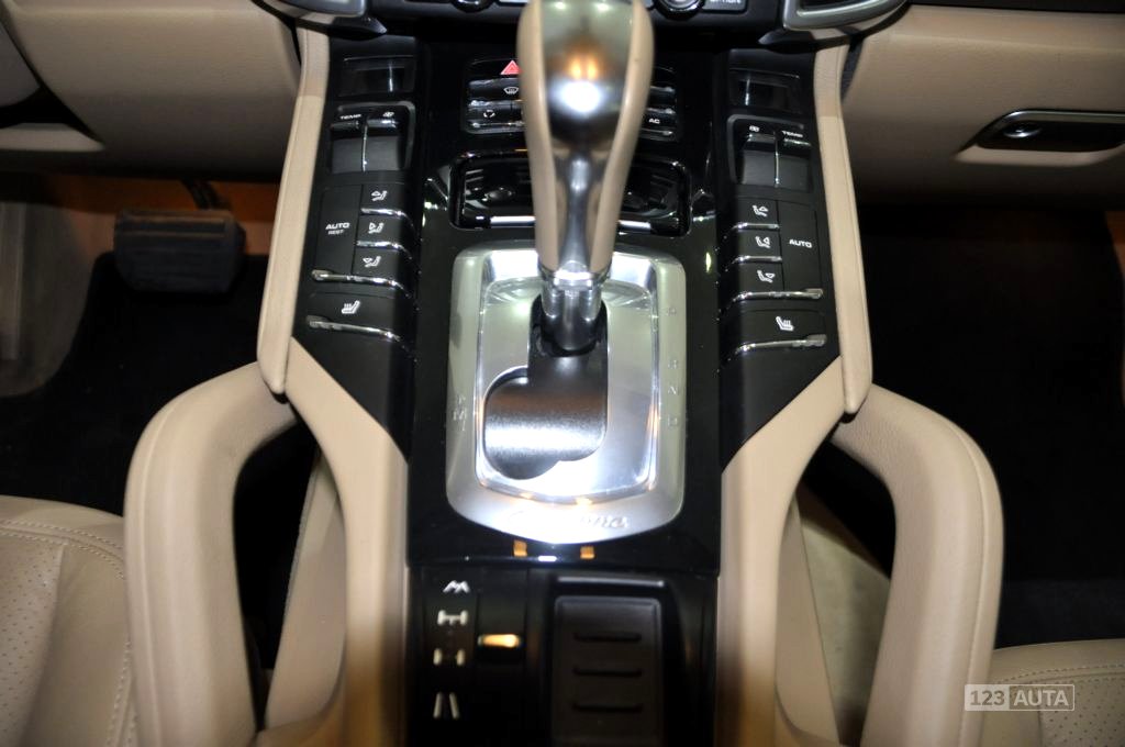 Porsche Cayenne, 2012 - pohled č. 7