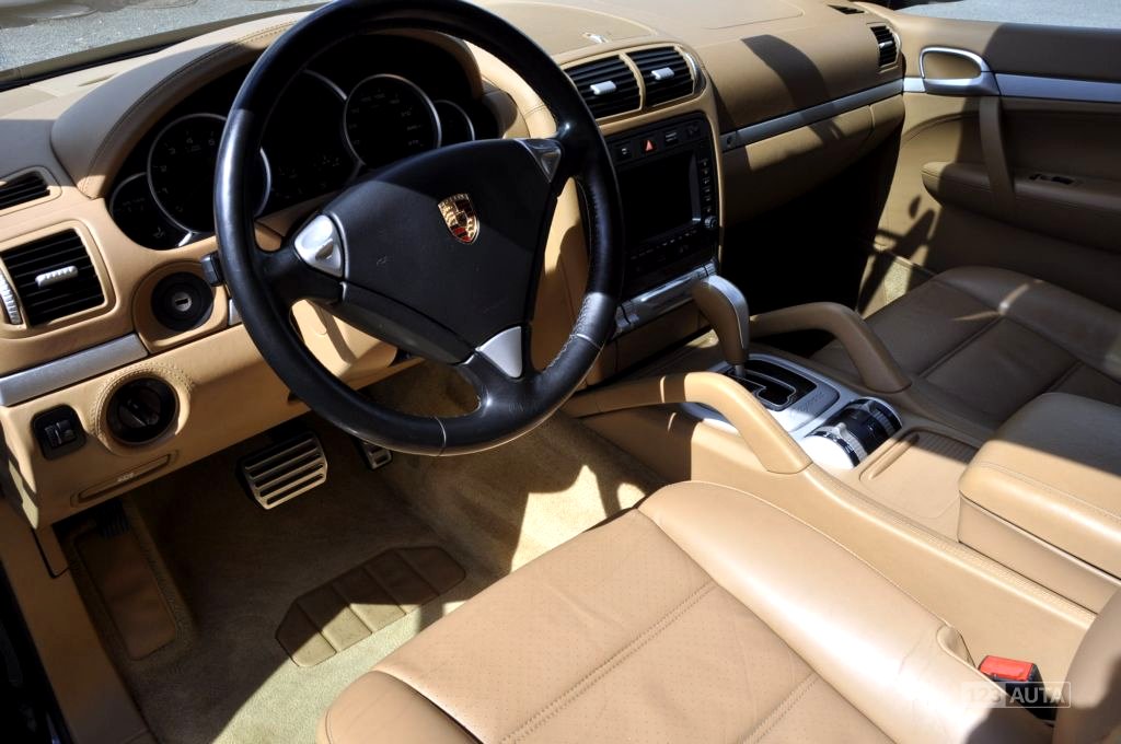 Porsche Cayenne, 2005 - pohled č. 8
