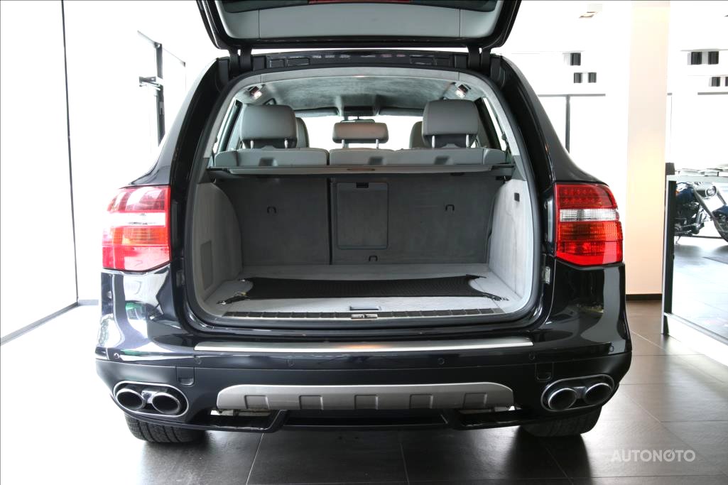 Porsche Cayenne, 2008 - pohled č. 6