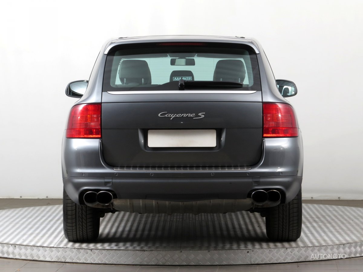 Porsche Cayenne, 2005 - pohled č. 6