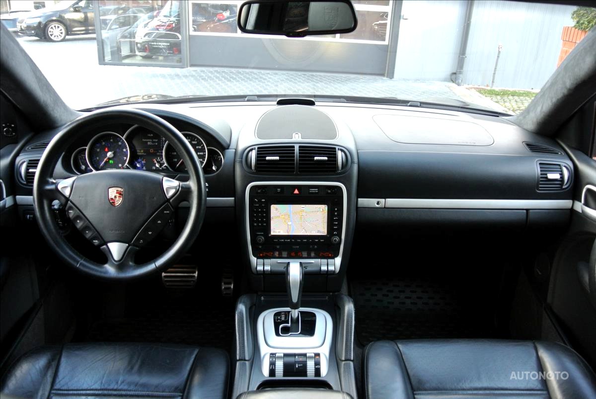 Porsche Cayenne, 2006 - pohled č. 10