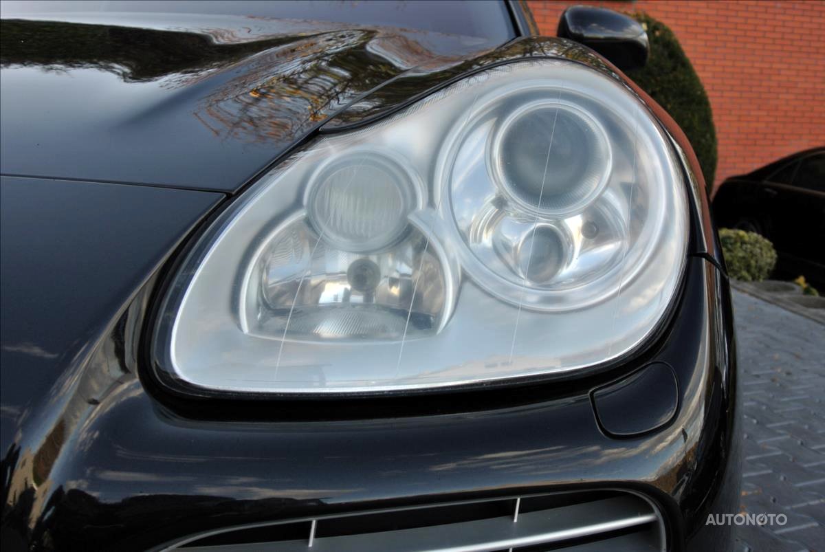 Porsche Cayenne, 2006 - pohled č. 8