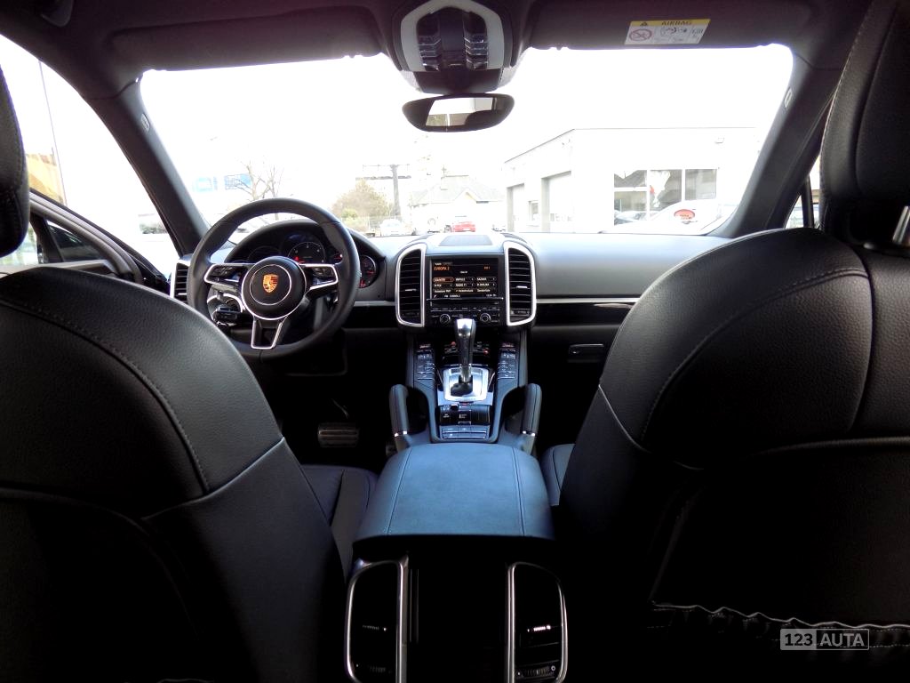Porsche Cayenne, 2015 - pohled č. 15