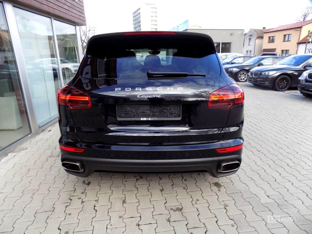 Porsche Cayenne, 2015 - pohled č. 3