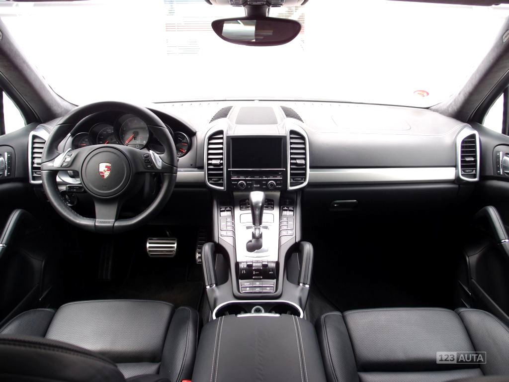 Porsche Cayenne, 2012 - pohled č. 14