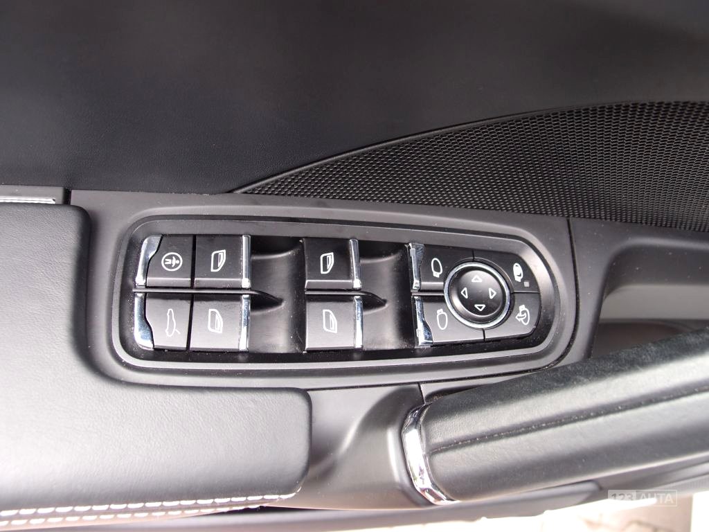 Porsche Cayenne, 2012 - pohled č. 29