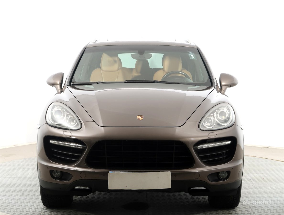 Porsche Cayenne, 2011 - pohled č. 2