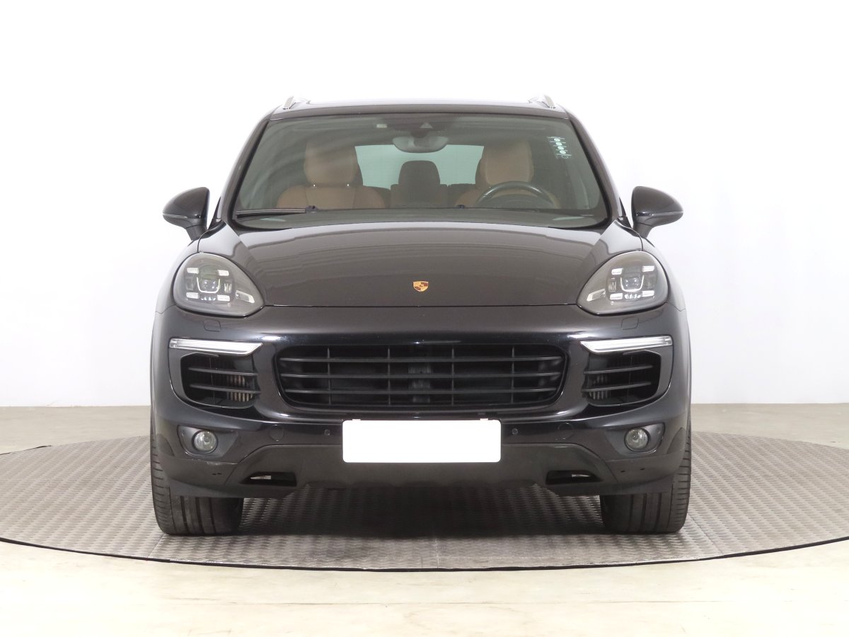 Porsche Cayenne, 2016 - pohled č. 2