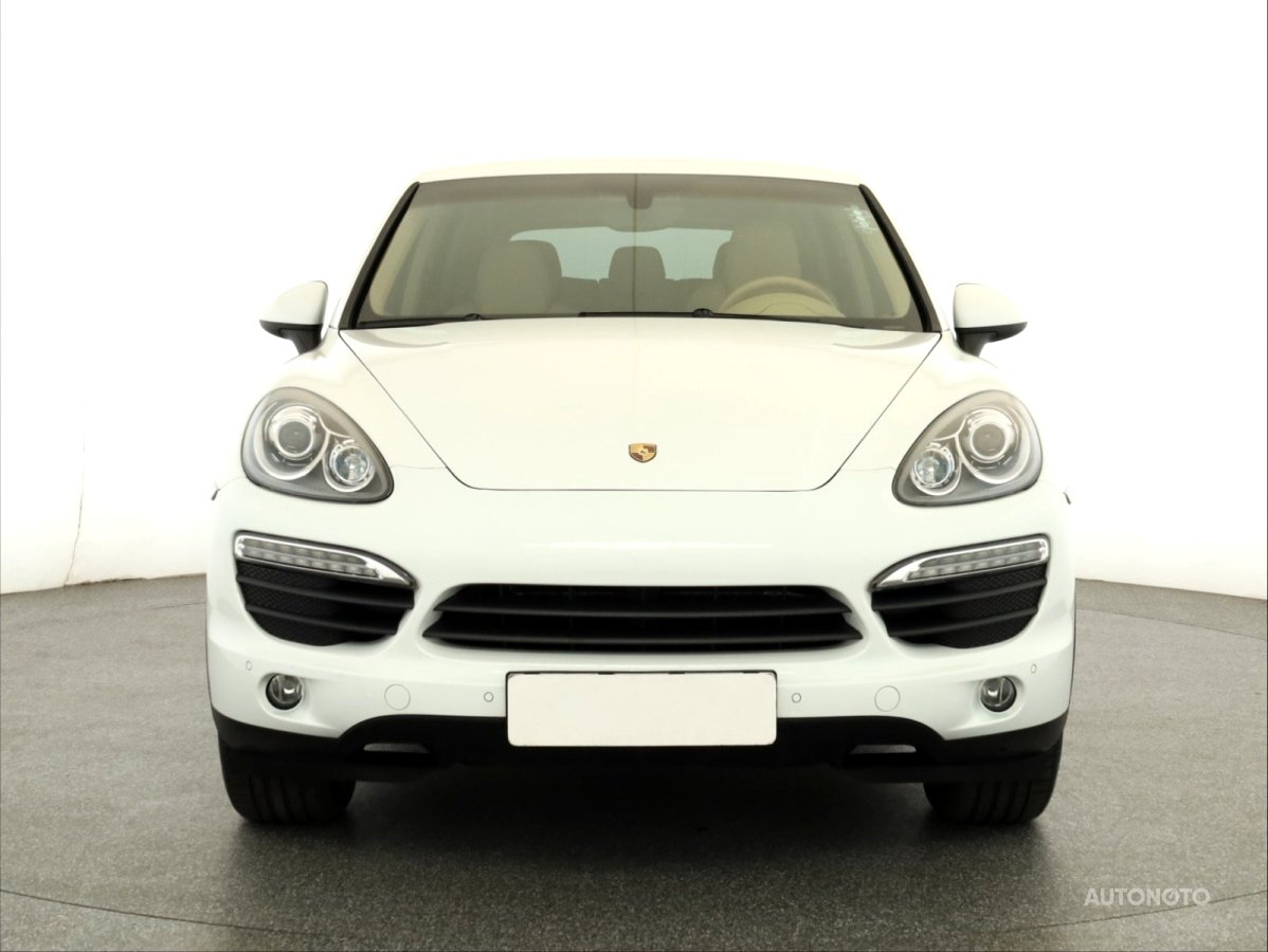 Porsche Cayenne, 2012 - pohled č. 2