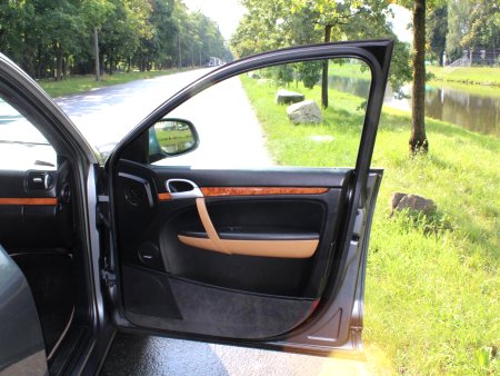 Porsche Cayenne, 2003 - pohled č. 12