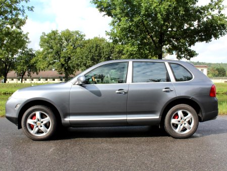 Porsche Cayenne, 2003 - pohled č. 3