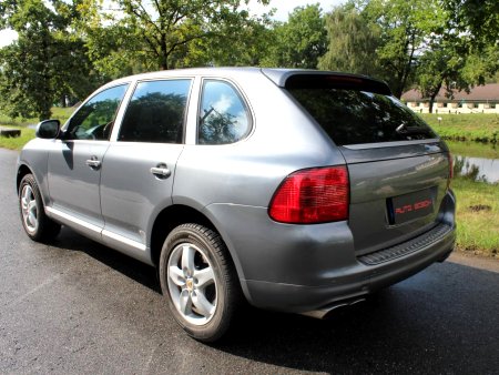 Porsche Cayenne, 2003 - pohled č. 4