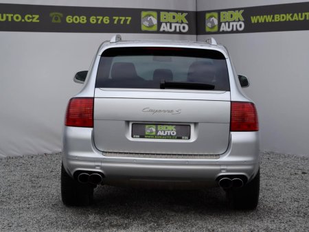 Porsche Cayenne, 2006 - pohled č. 5