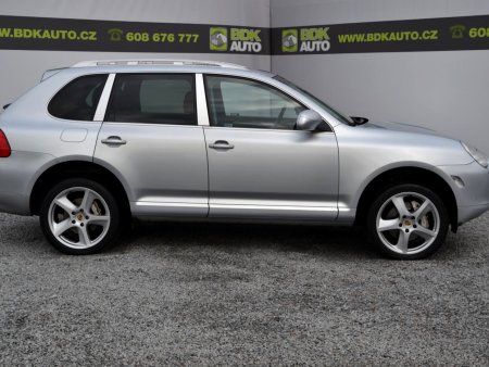 Porsche Cayenne, 2006 - pohled č. 8