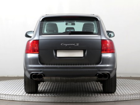 Porsche Cayenne, 2005 - pohled č. 6