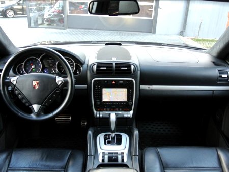 Porsche Cayenne, 2006 - pohled č. 10