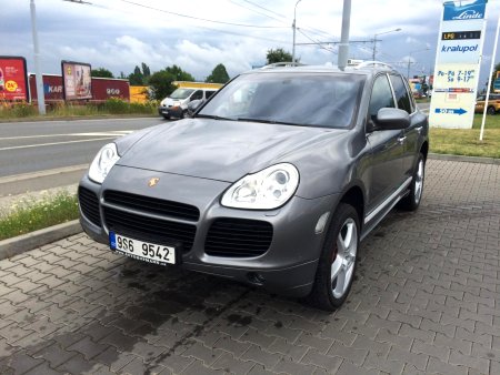 Porsche Cayenne, 2004 - pohled č. 3