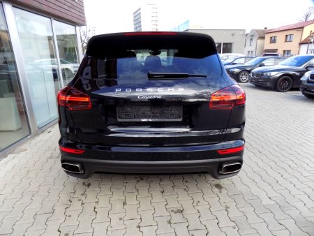 Porsche Cayenne, 2015 - pohled č. 3