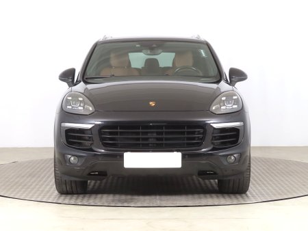 Porsche Cayenne, 2016 - pohled č. 2