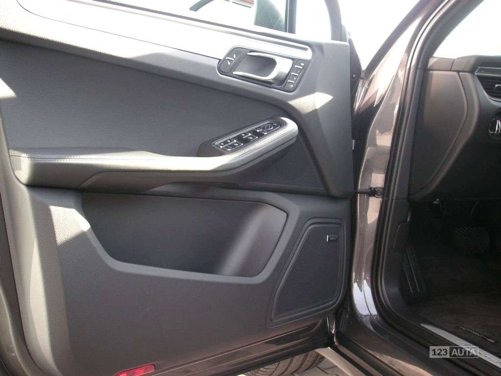 Porsche Macan, 2014 - pohled č. 5