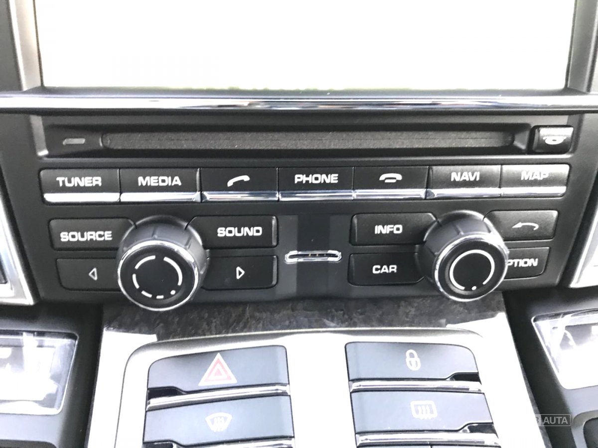 Porsche Panamera, 2012 - pohled č. 14