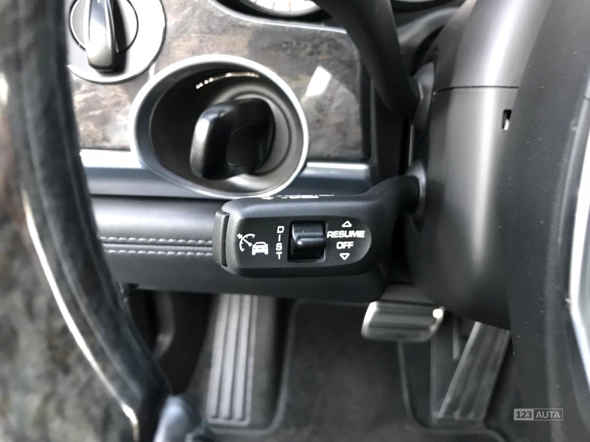 Porsche Panamera, 2012 - pohled č. 25