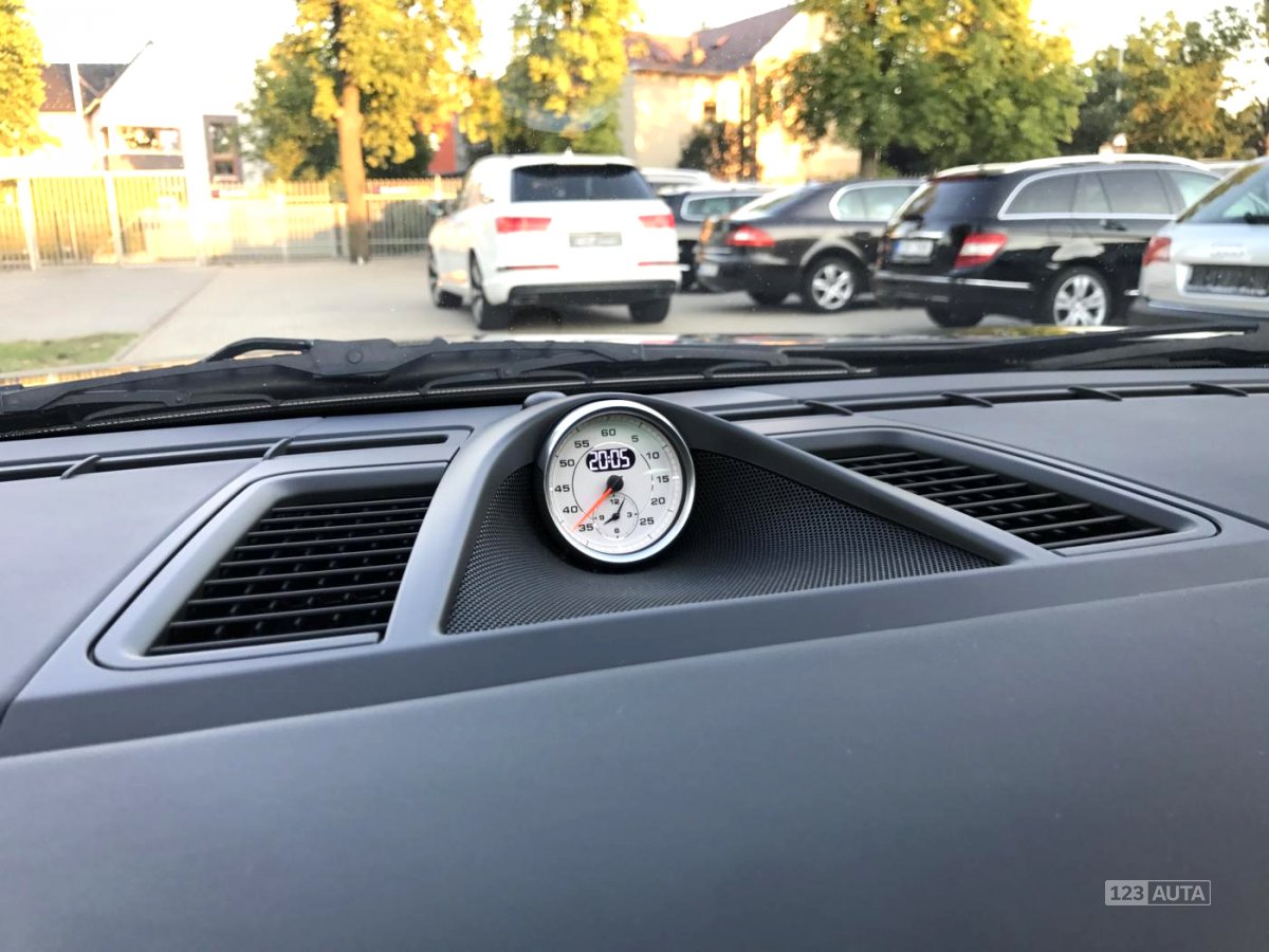 Porsche Panamera, 2012 - pohled č. 30